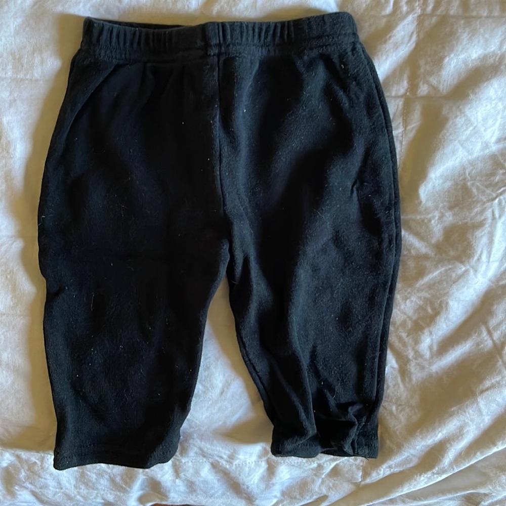 HUDSON BABY size 0-3 months black flare sweats.